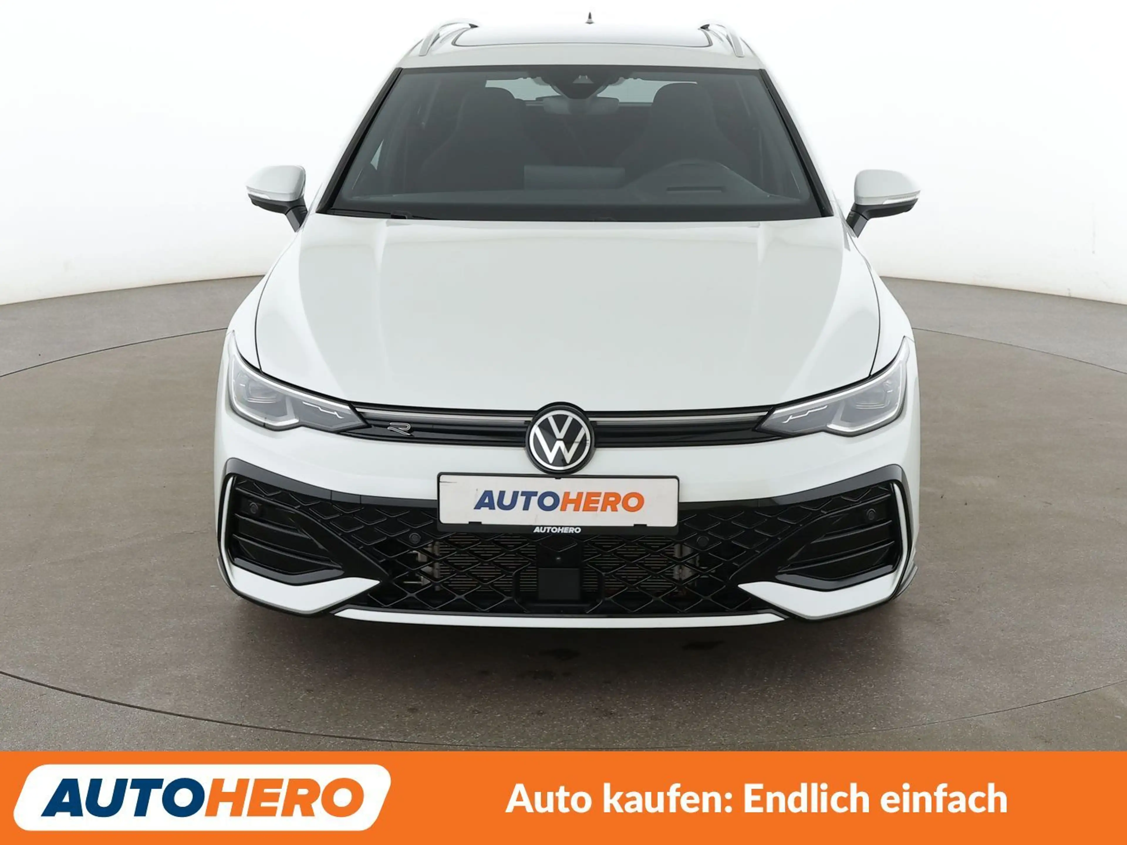 Volkswagen Golf 2.0 TDI R-Line Aut.*HUD*MATRIX*ACC*360*AHK*PANO* — photo 9