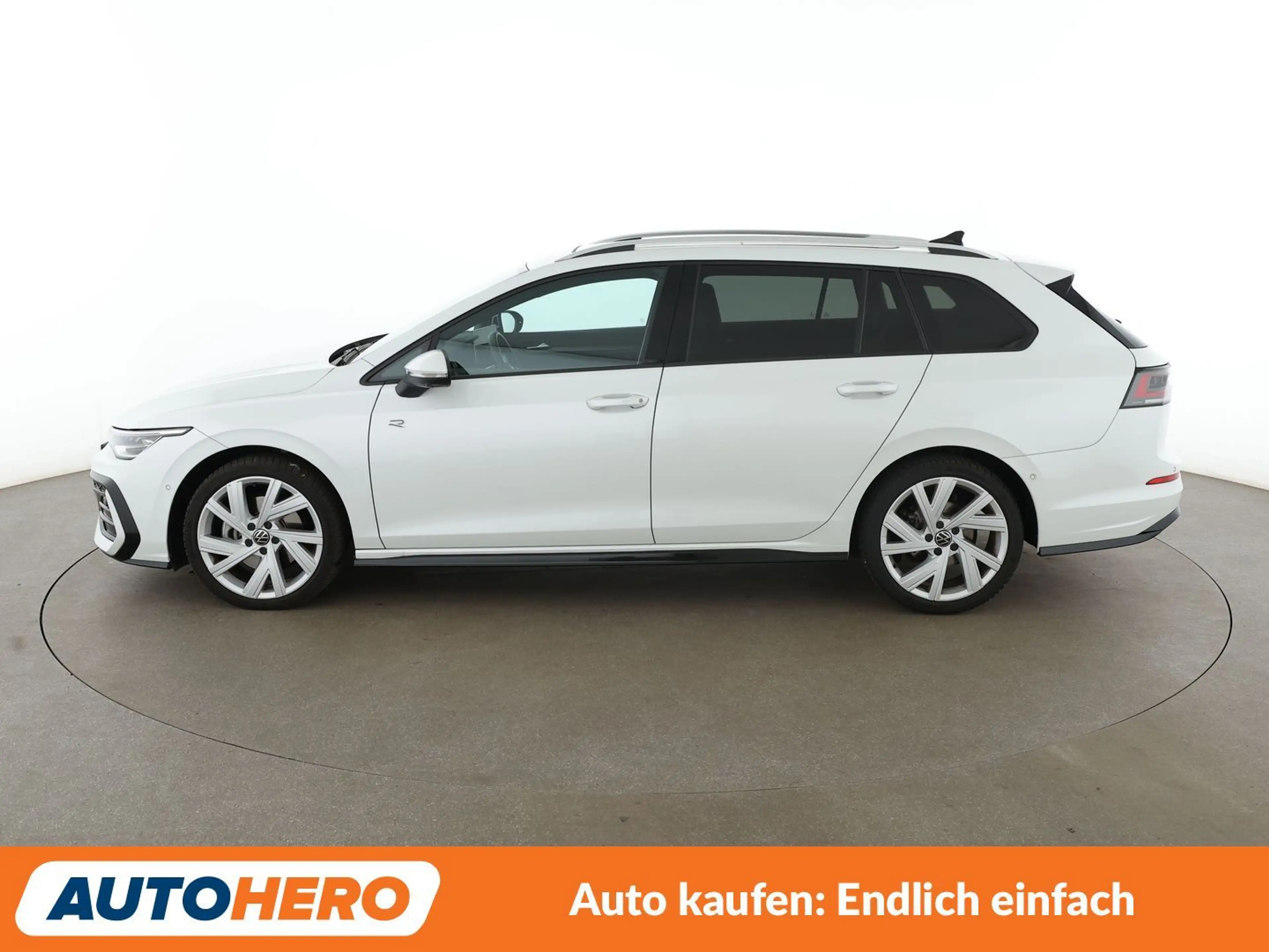 Volkswagen Golf 2.0 TDI R-Line Aut.*HUD*MATRIX*ACC*360*AHK*PANO* — photo 3