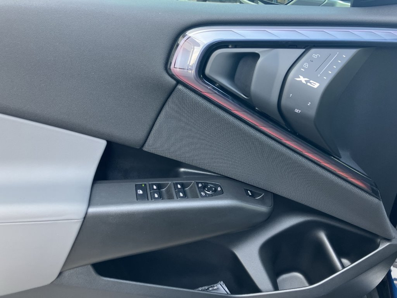 BMW X3 20i xDrive — photo 8
