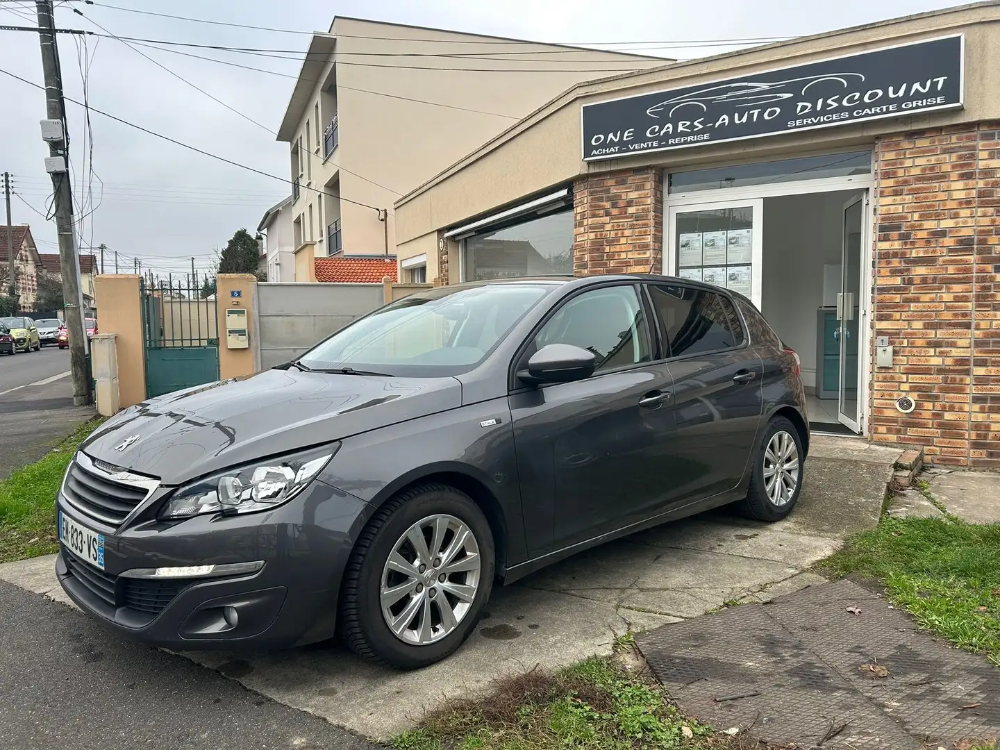 Peugeot 308 1.2 PureTech 110ch S&S BVM5 Style - 1