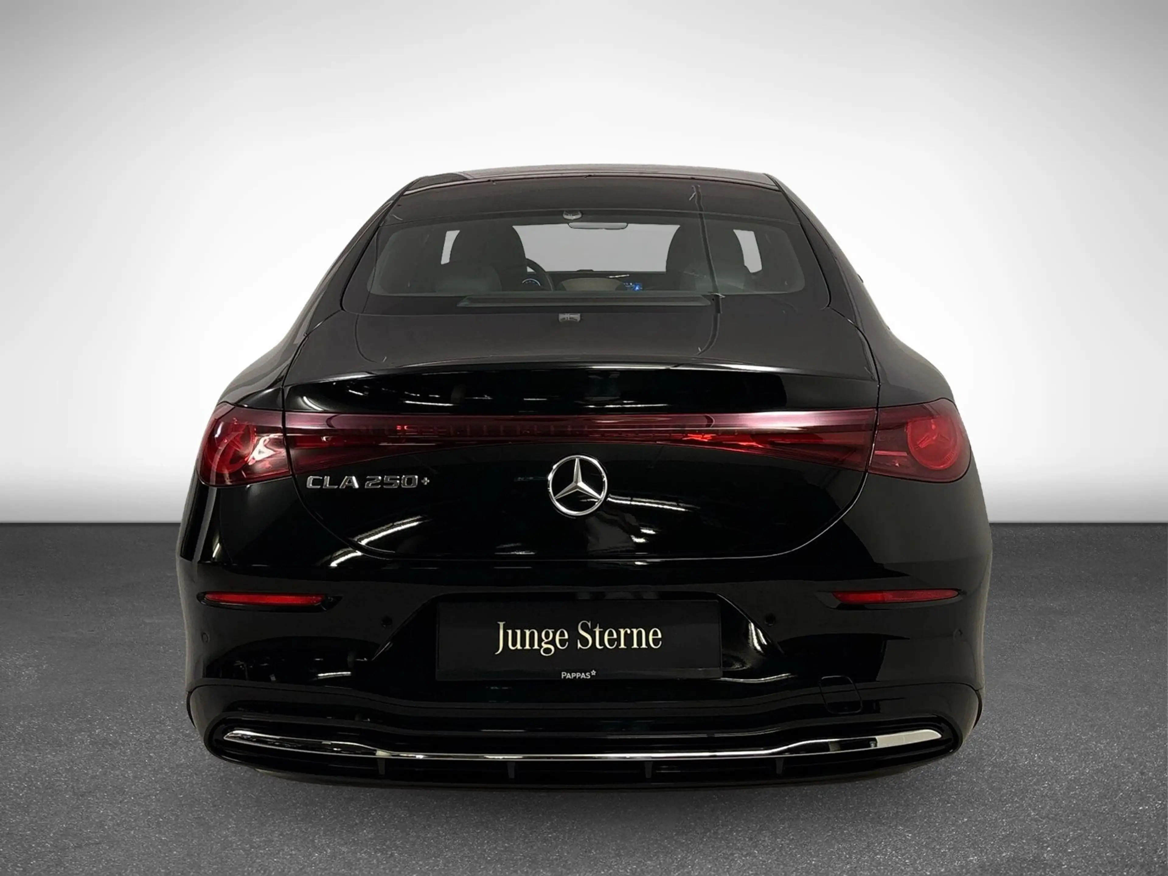 Mercedes-Benz CLA 250 + elektrisch SHZ Cam Xenon — photo 5