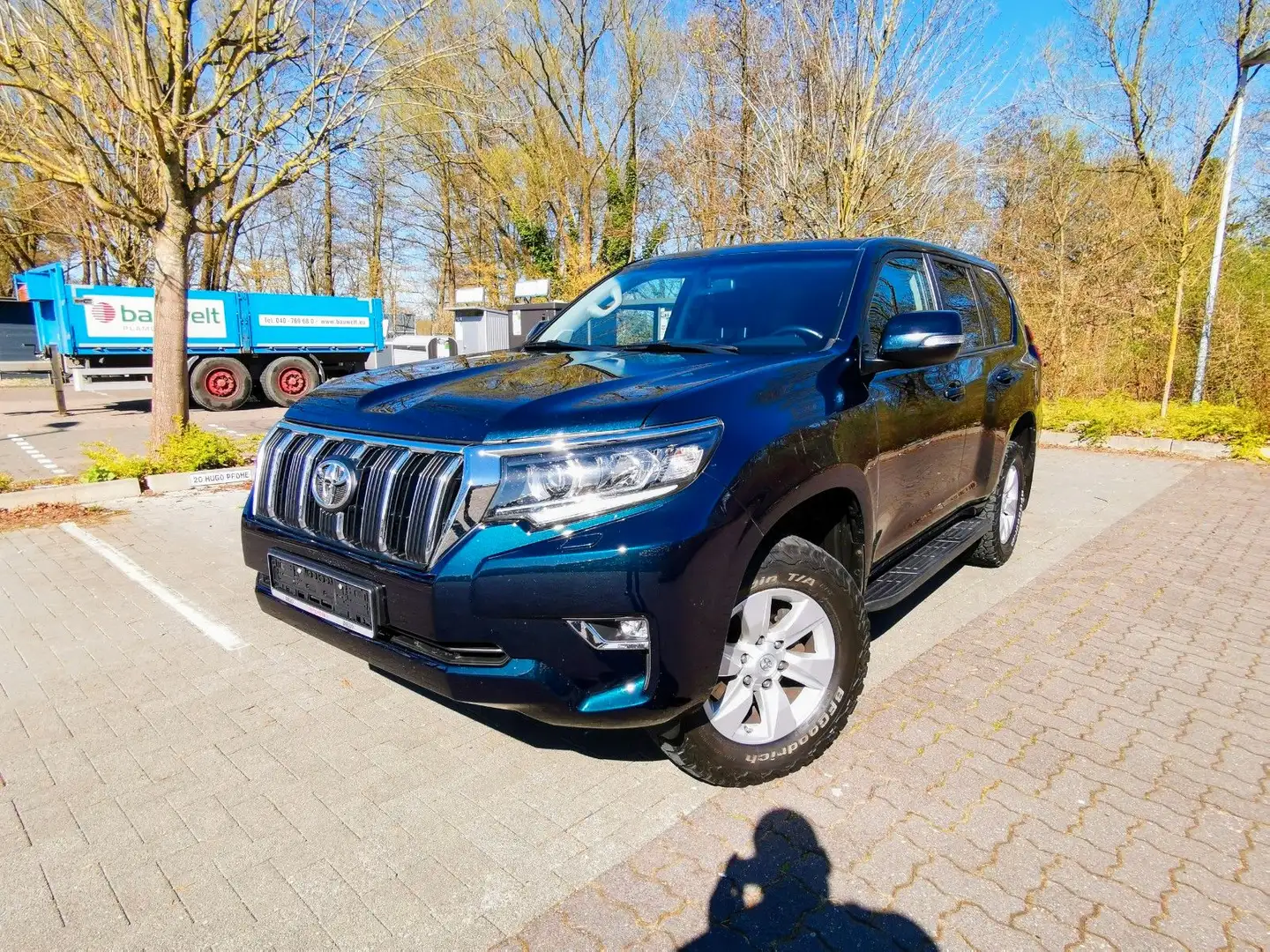 Toyota Land Cruiser 2.8 D-4D Comfort Automatik Modrá - 1