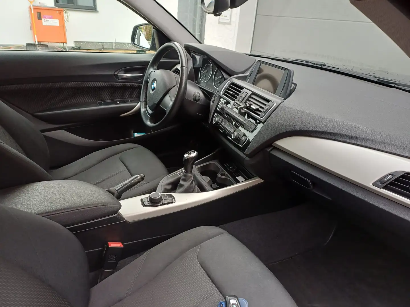 BMW 116 Schwarz - 2
