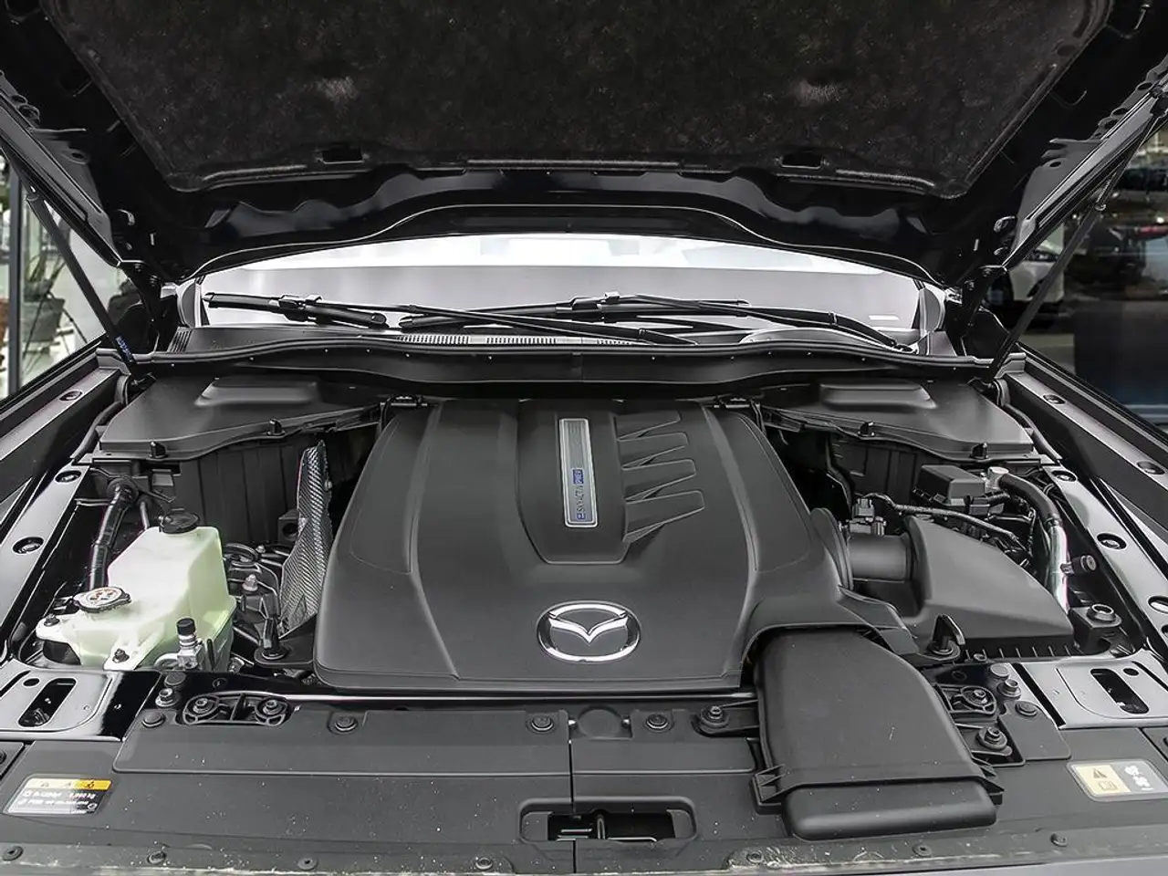 Mazda CX-70 PHEV снимка Mazda CX-70 PHEV