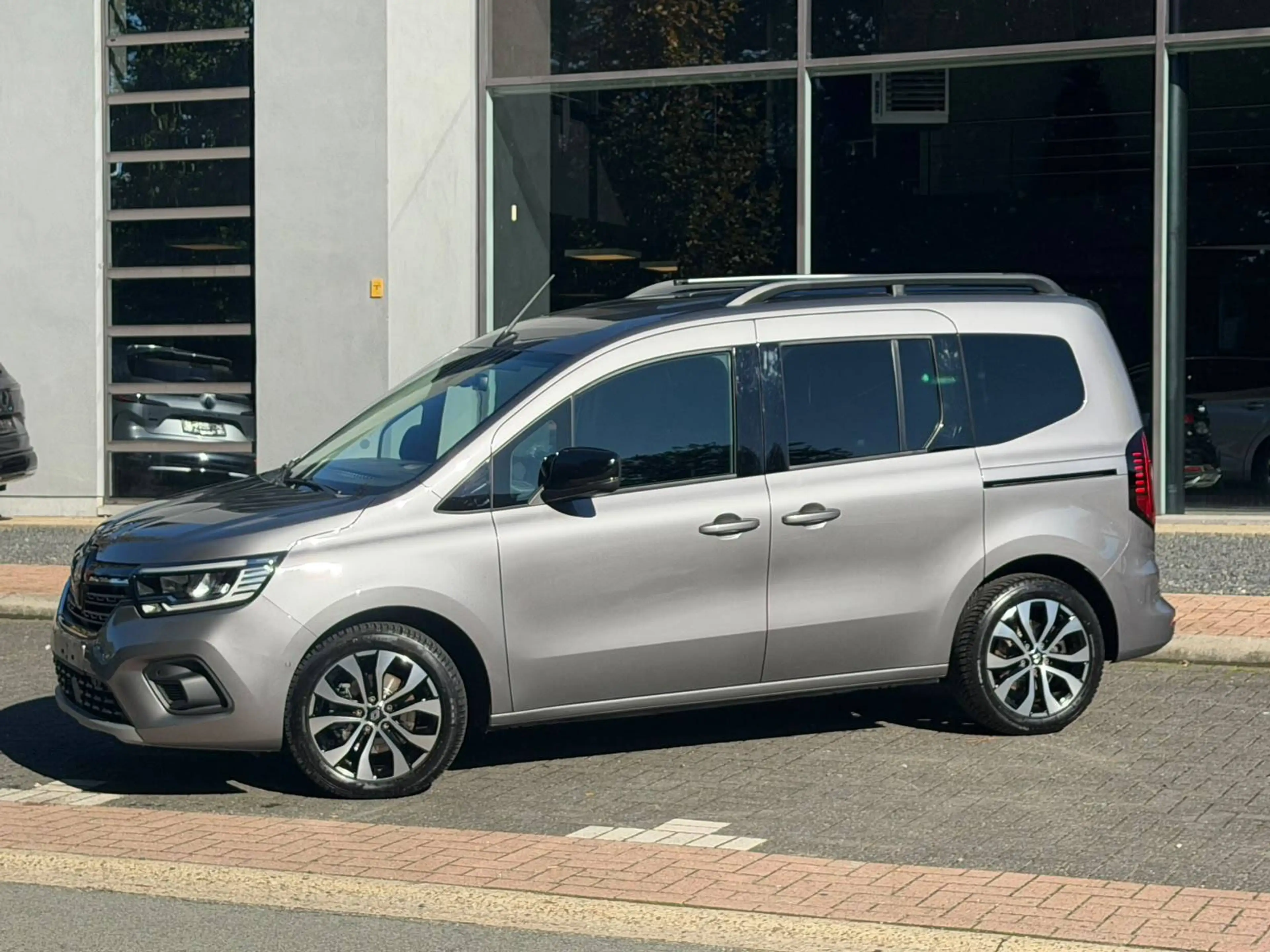 Renault Kangoo Grand Kangoo 1.5 Blue dCi Grand Techno 5pl. Grand Techno — photo 3