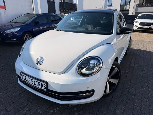 Volkswagen Beetle BEETLE 1.2 TSI BMT Club KAMERA PANO LED PDC NAV