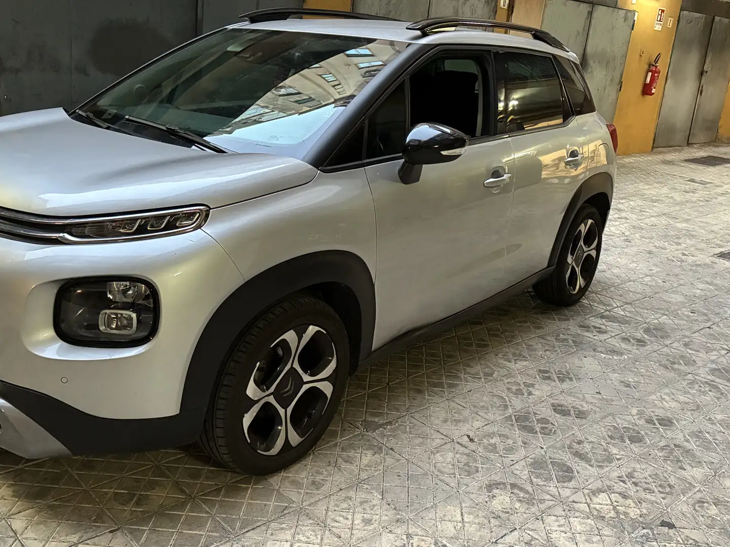 Citroen C3 Aircross 1.5 bluehdi shine Grigio - 2
