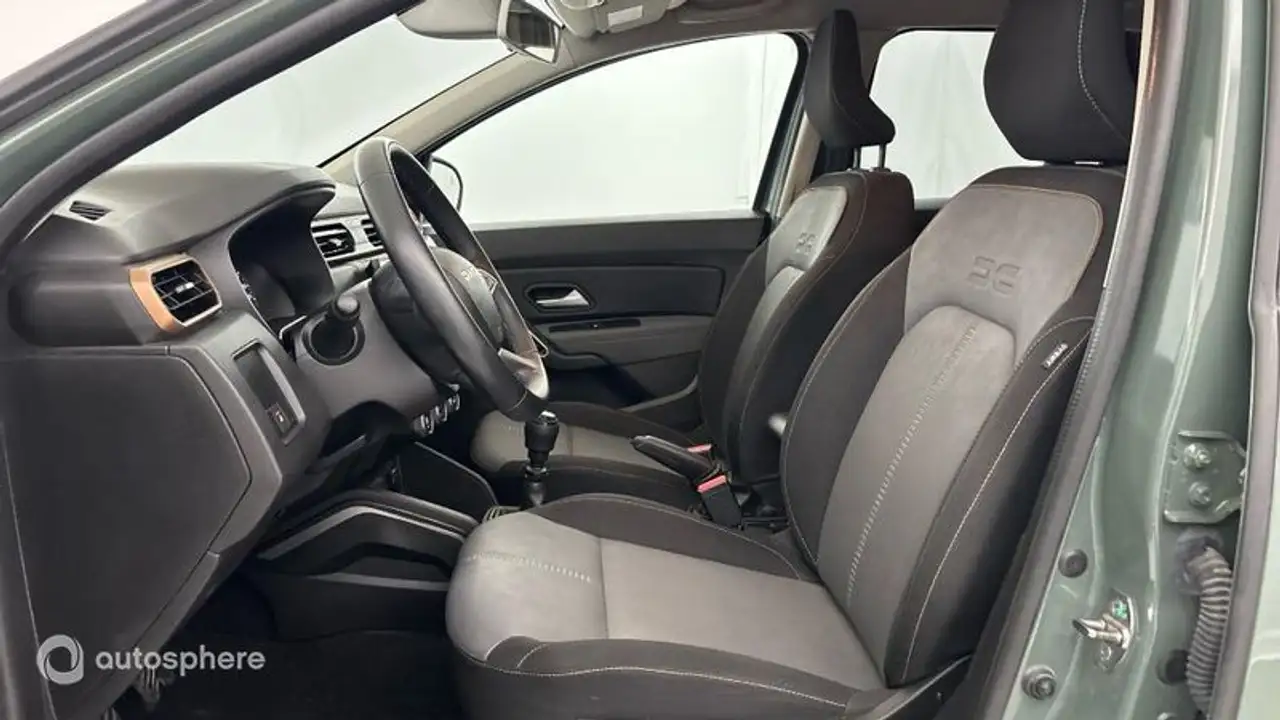 Dacia Duster — photo 12
