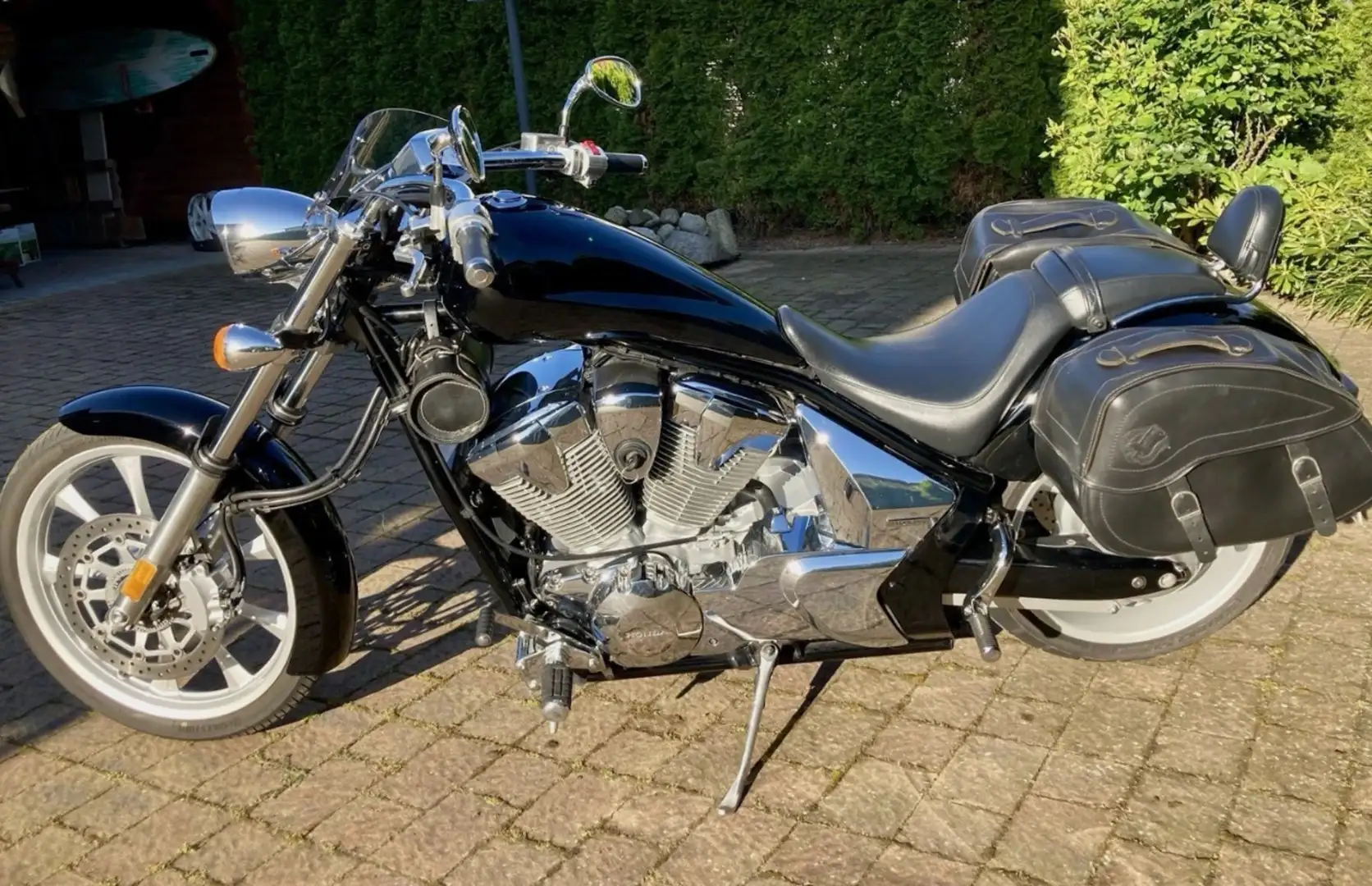 Honda VT 1300 Zwart - 2