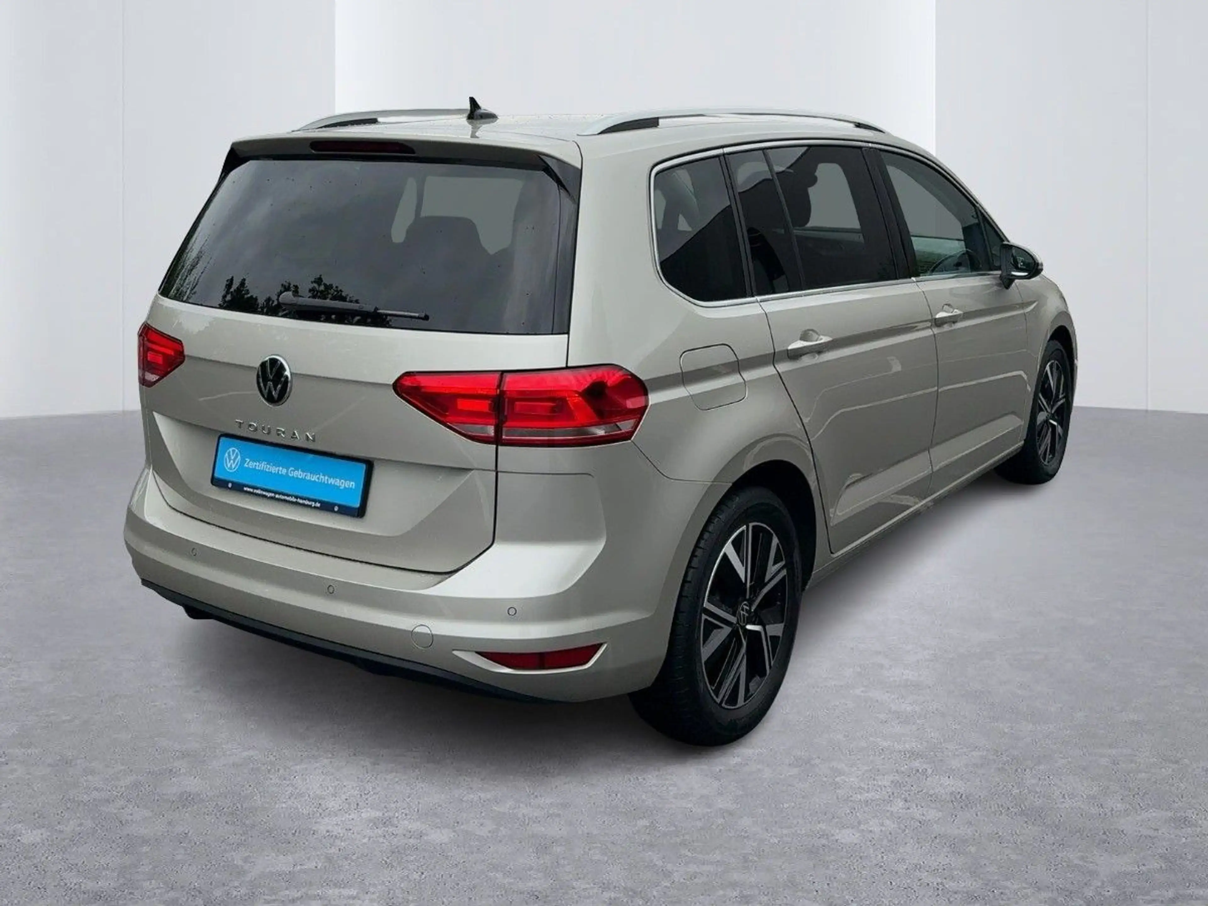 Volkswagen Touran 1.5 TSI Highline DSG LED AHK Kamera Massa — photo 5