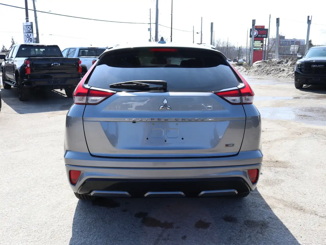 Mitsubishi Eclipse Cross снимка Mitsubishi Eclipse Cross
