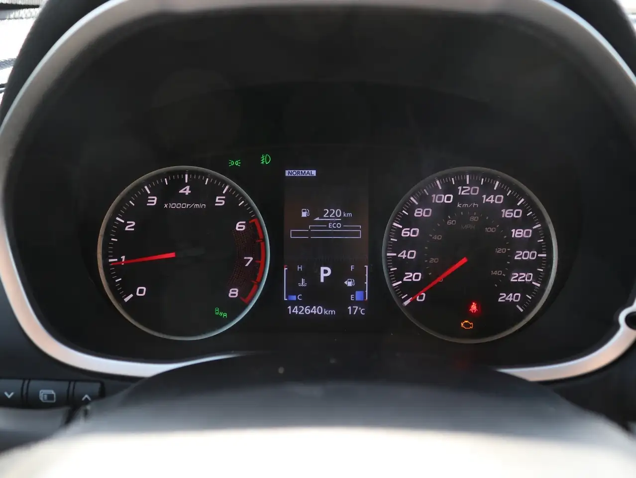 Mitsubishi Eclipse Cross снимка Mitsubishi Eclipse Cross
