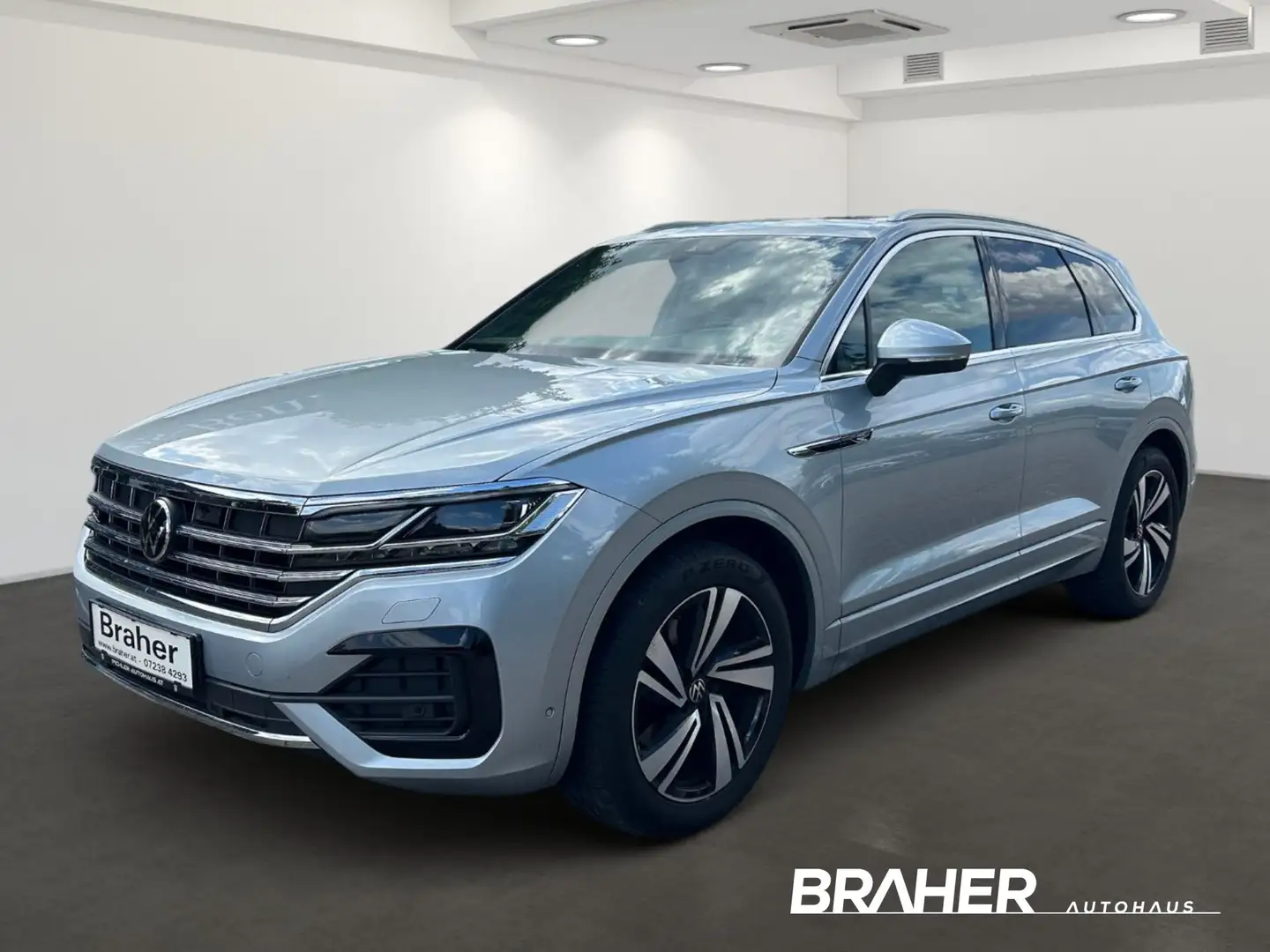 Volkswagen Touareg 3.0 V6 TDI 4Motion R-Line Ambi DAB AUT Silber - 1