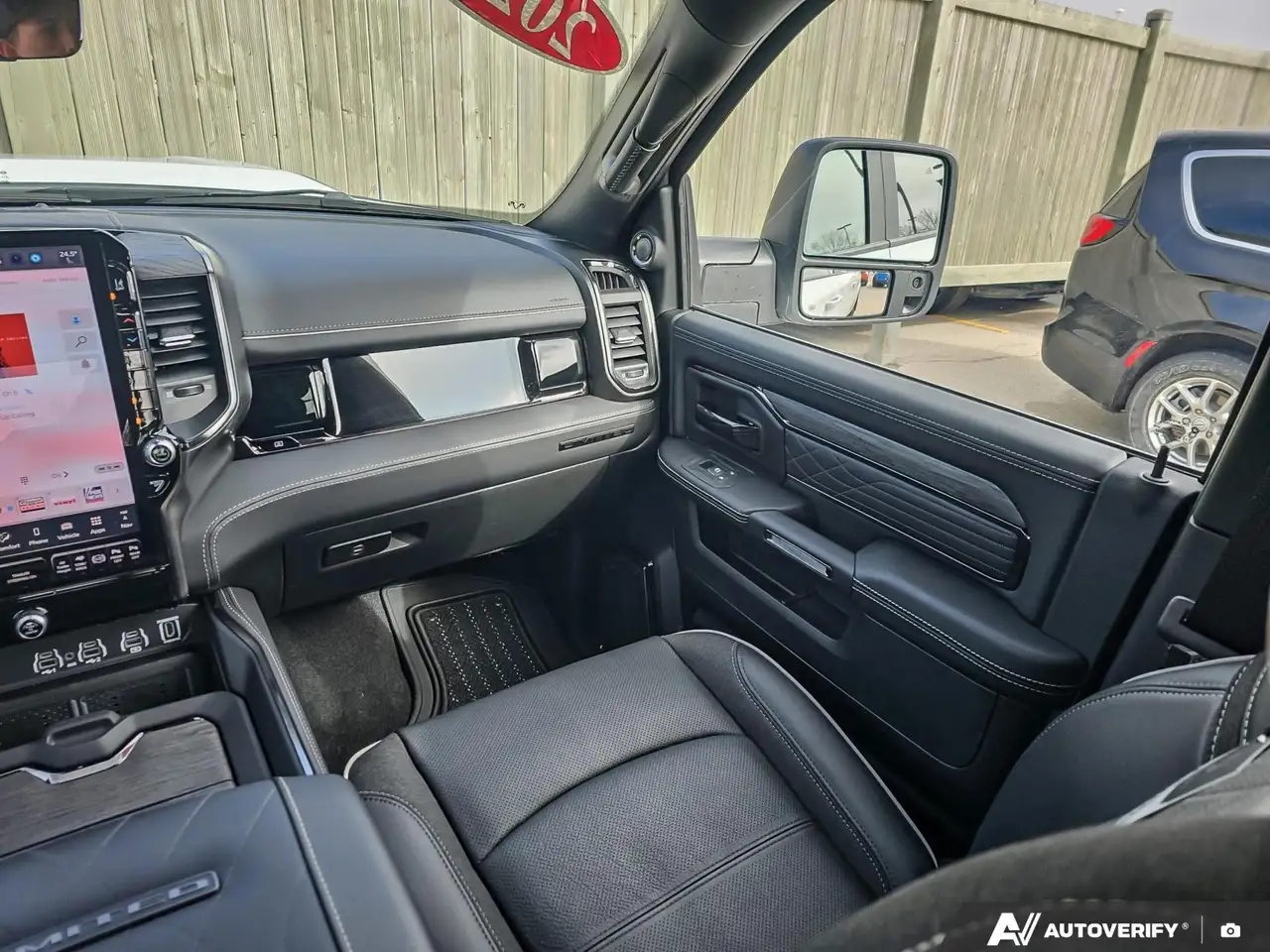 RAM 2500 снимка RAM 2500