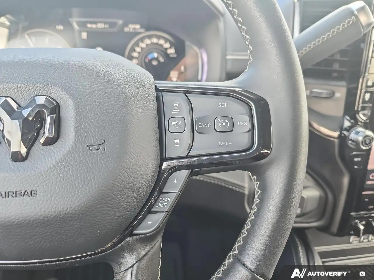 RAM 2500 снимка RAM 2500