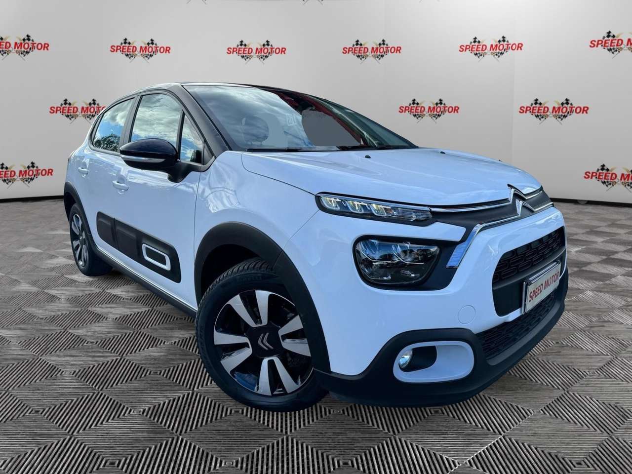 Citroen C3 C3 PureTech 110 EAT6 Shine, CARPLAY, PRONTA CONSE