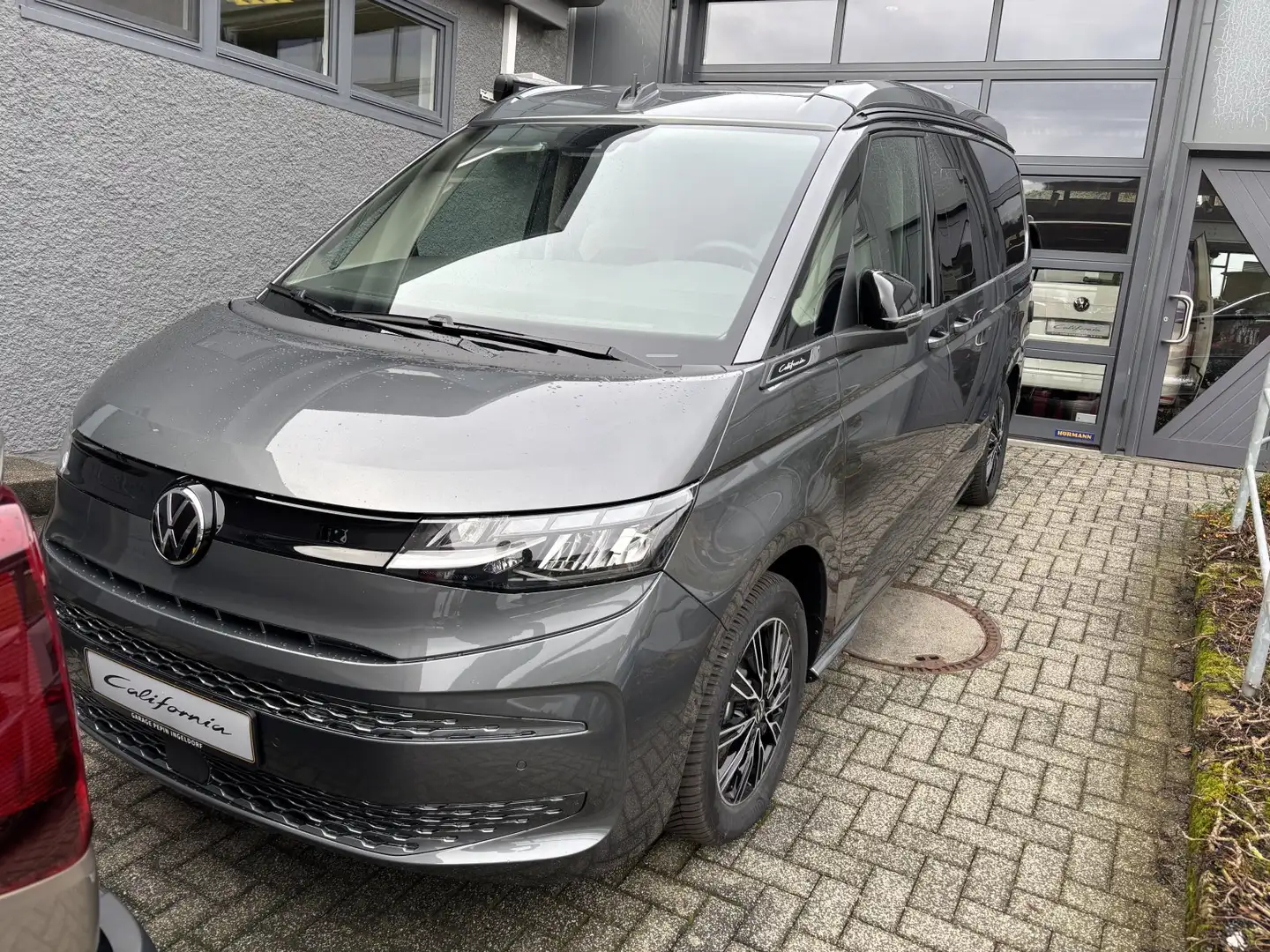 Volkswagen T7 California Beach Camper - Lieferzeit 2 Wochen  Beach Camper Grijs - 2