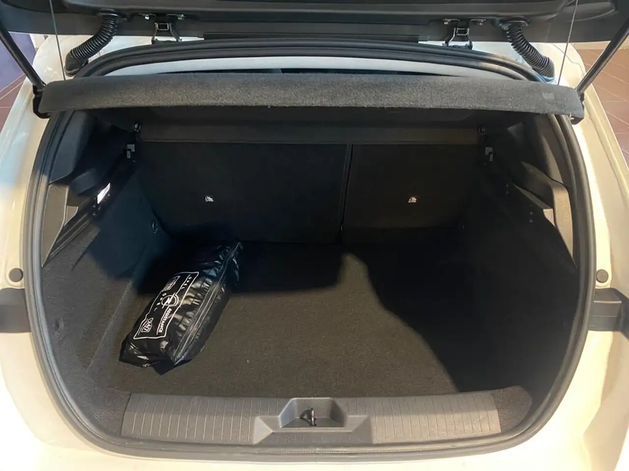 Opel Astra 1.5 Edition s&s 130cv at8 - PROMO 9