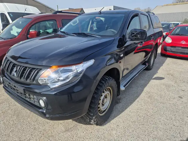 Mitsubishi L200 2.4 DI-D 4WD Invite (EU6)