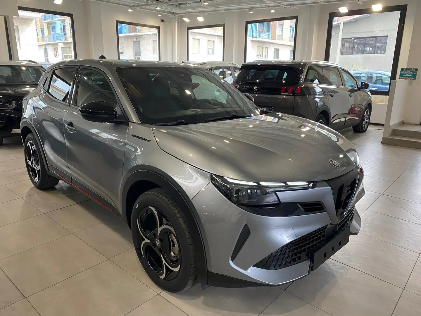 Alfa Romeo Junior 1.2 ibrida Speciale 136cv PROMO SIMIL NOLEGGIO Grau - 2