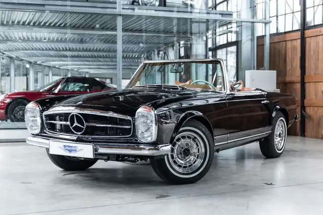 Mercedes-Benz 280 SL  Pagode - Frame Off Restaurierung