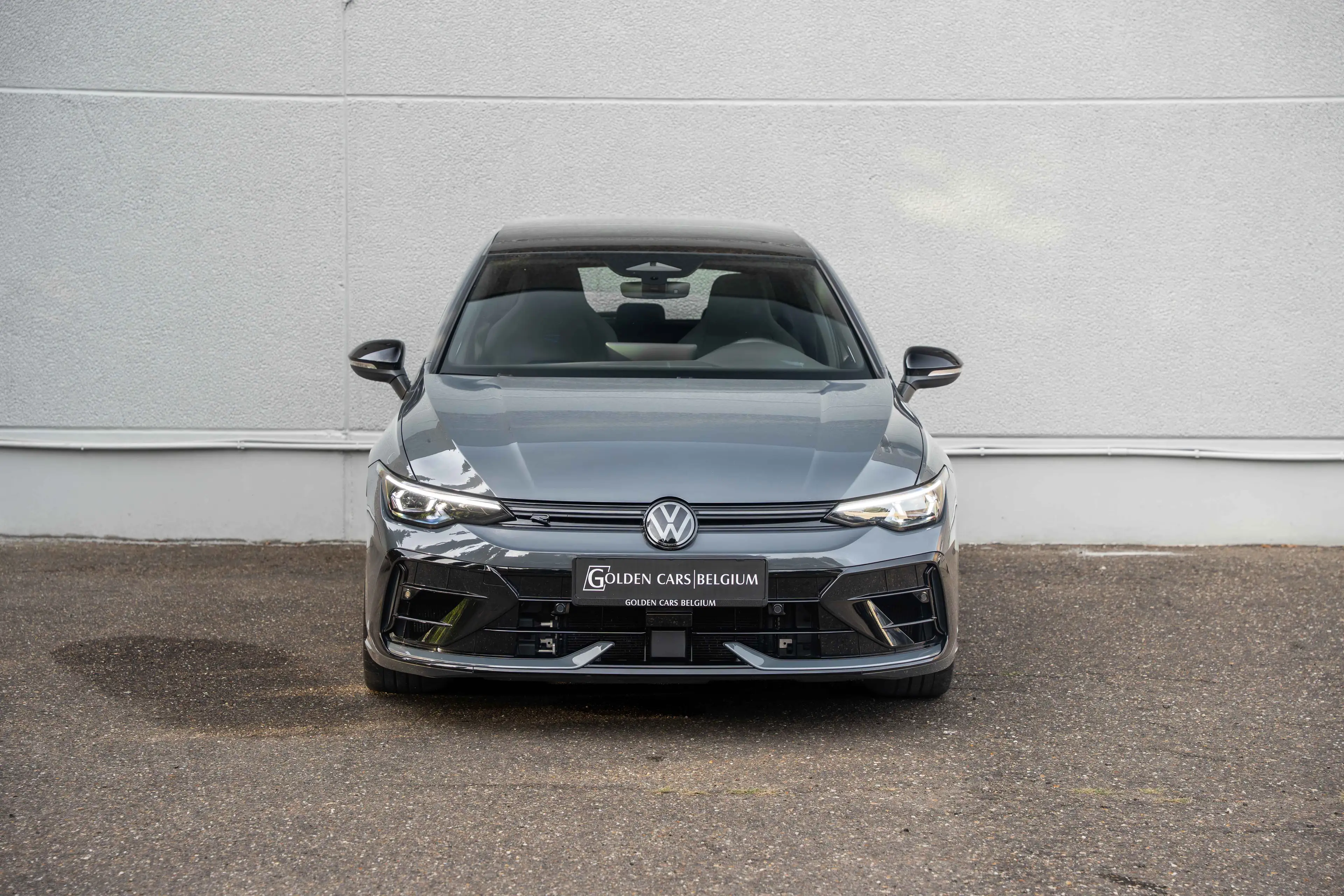 Volkswagen Golf R 4MOTION 'Black Edition' PANO/MATRIX/AKRAPOVIC/ACC/CAMERA/H&K/19" — photo 3