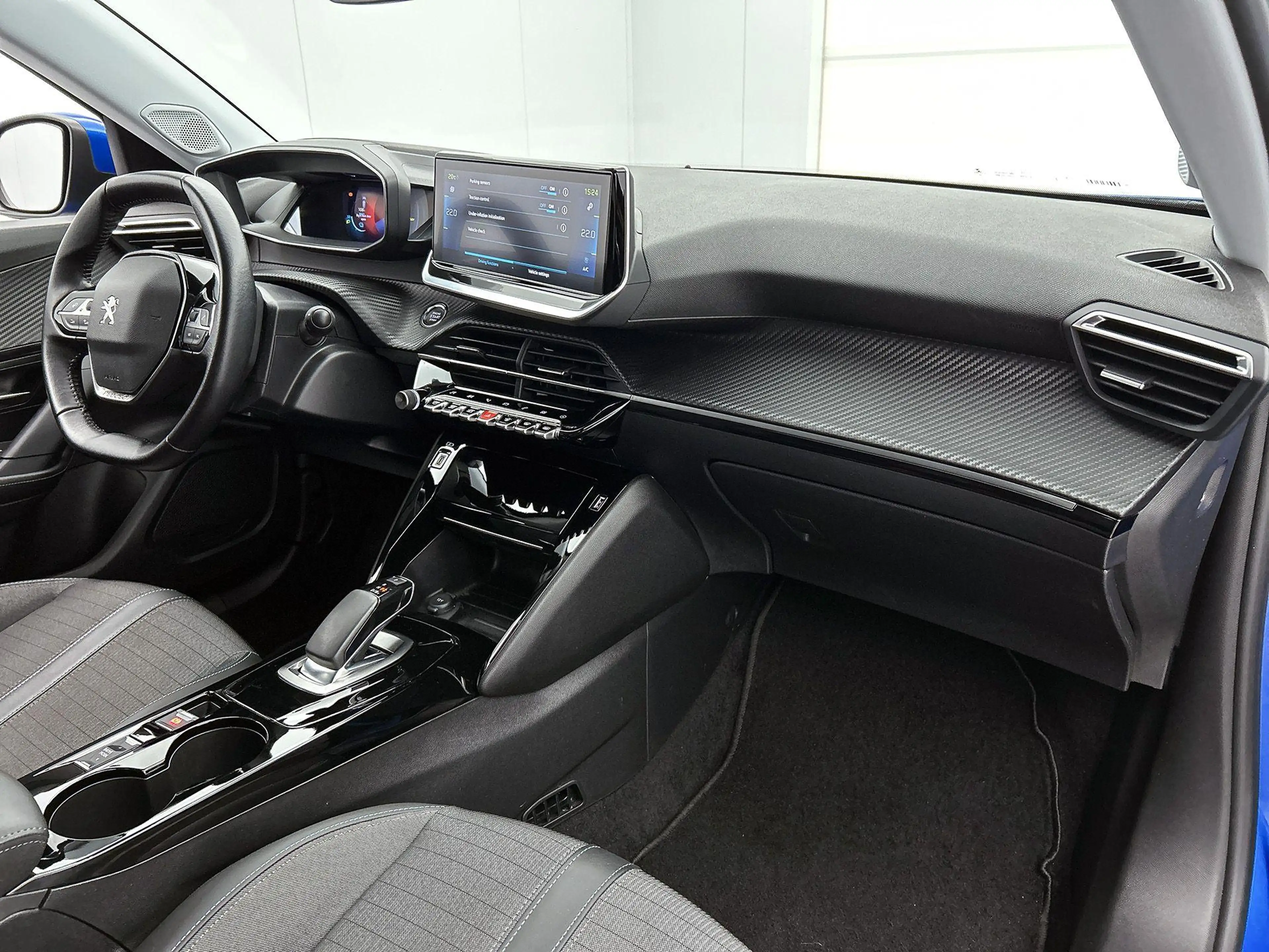 Peugeot e-2008 EV Allure 50 kWh | Navigatie | Camera | Climate Co — photo 13