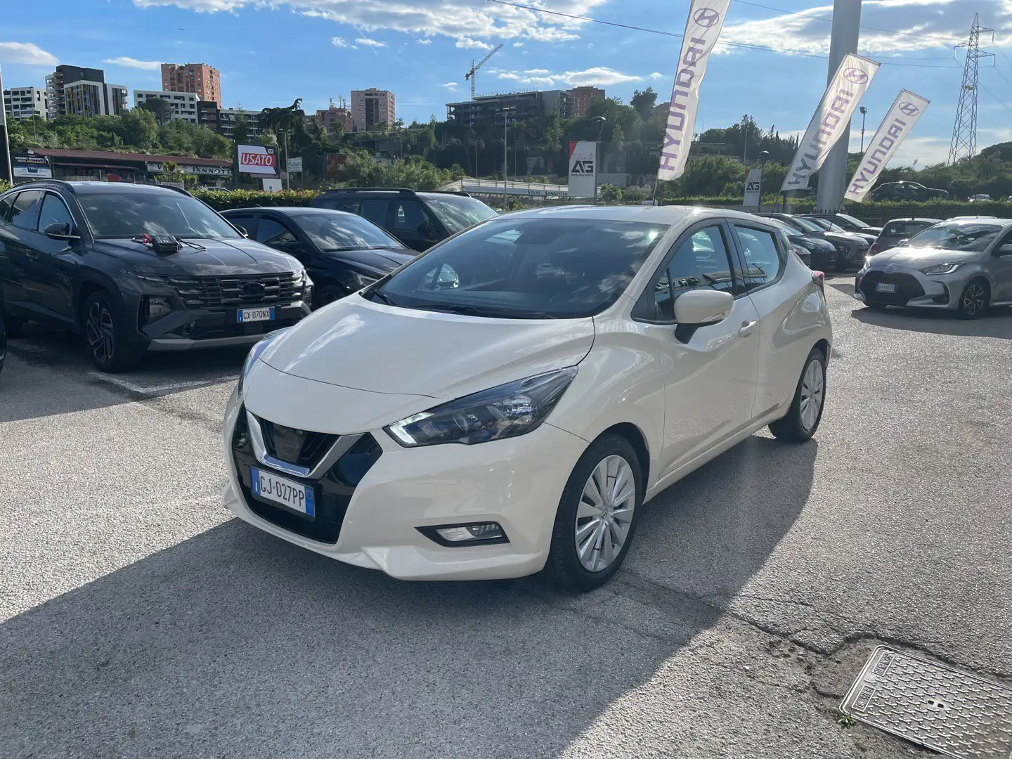 Nissan Micra Micra IG-T 92 5 porte Acenta Beige - 1