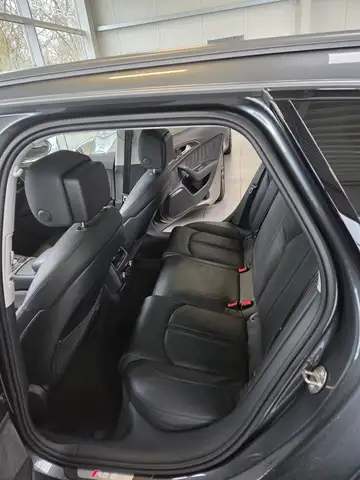 Audi RS6 view 10