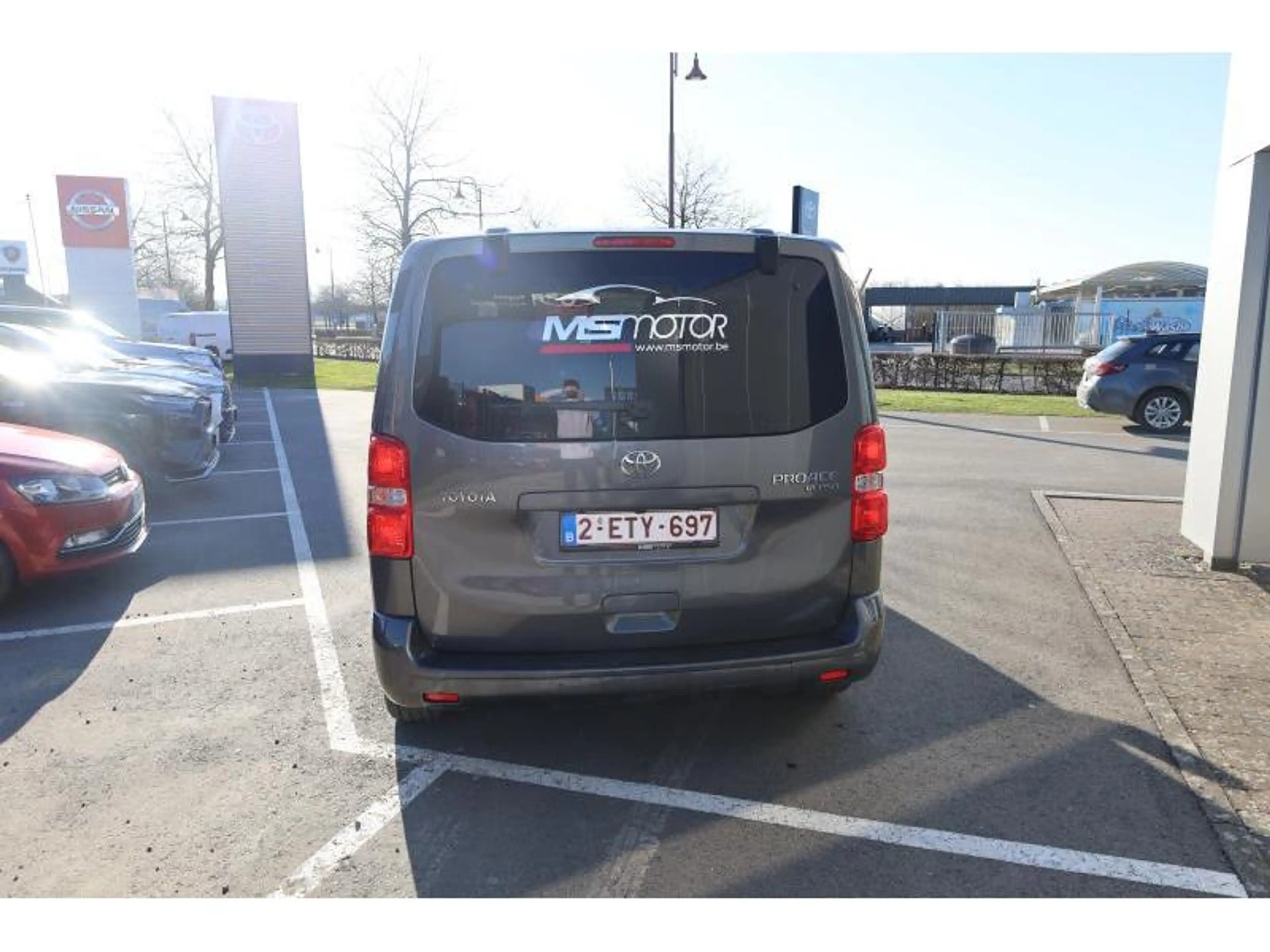Toyota Verso 2.0D 140hp MT MPV — photo 5