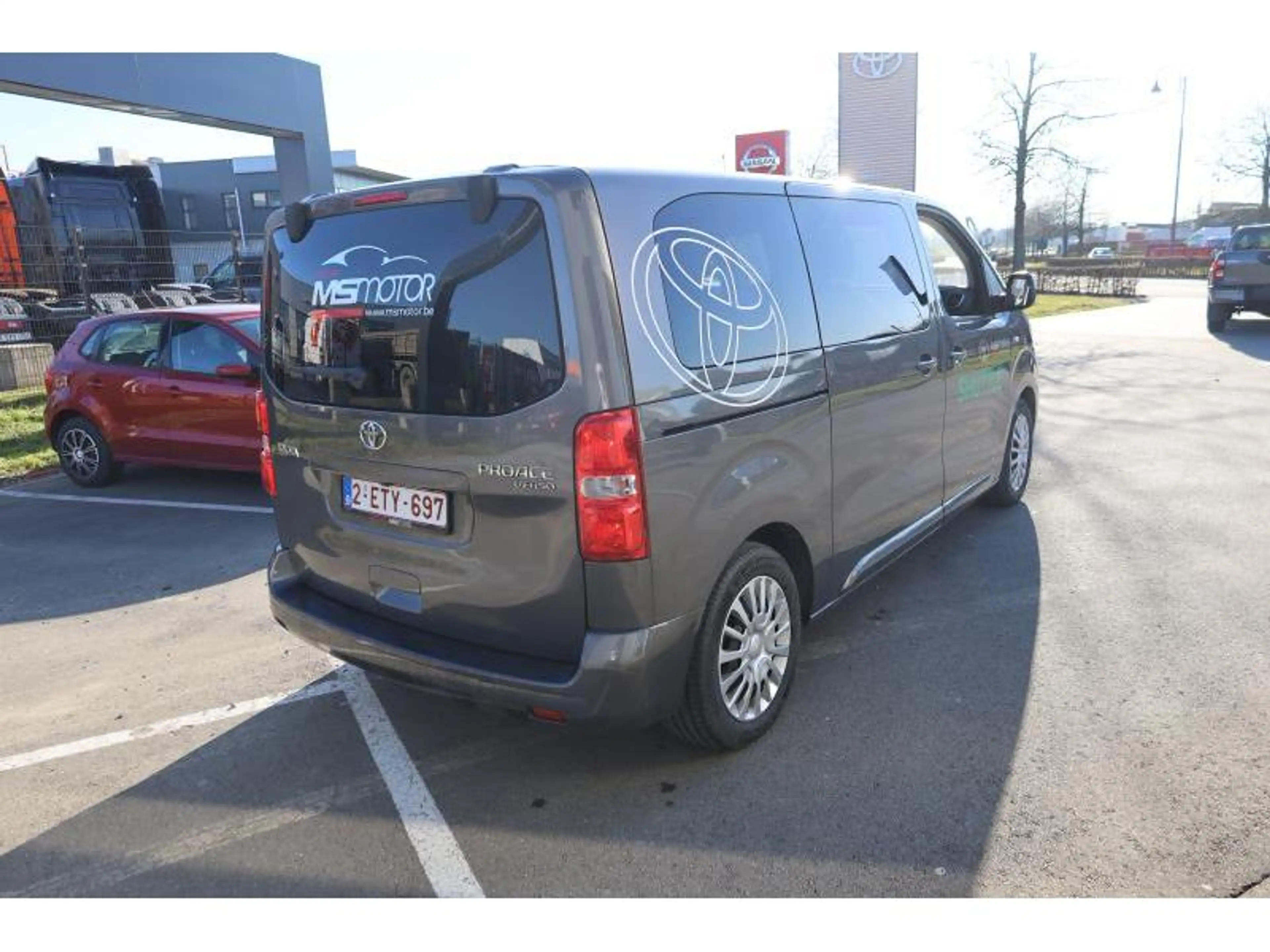 Toyota Verso 2.0D 140hp MT MPV — photo 6