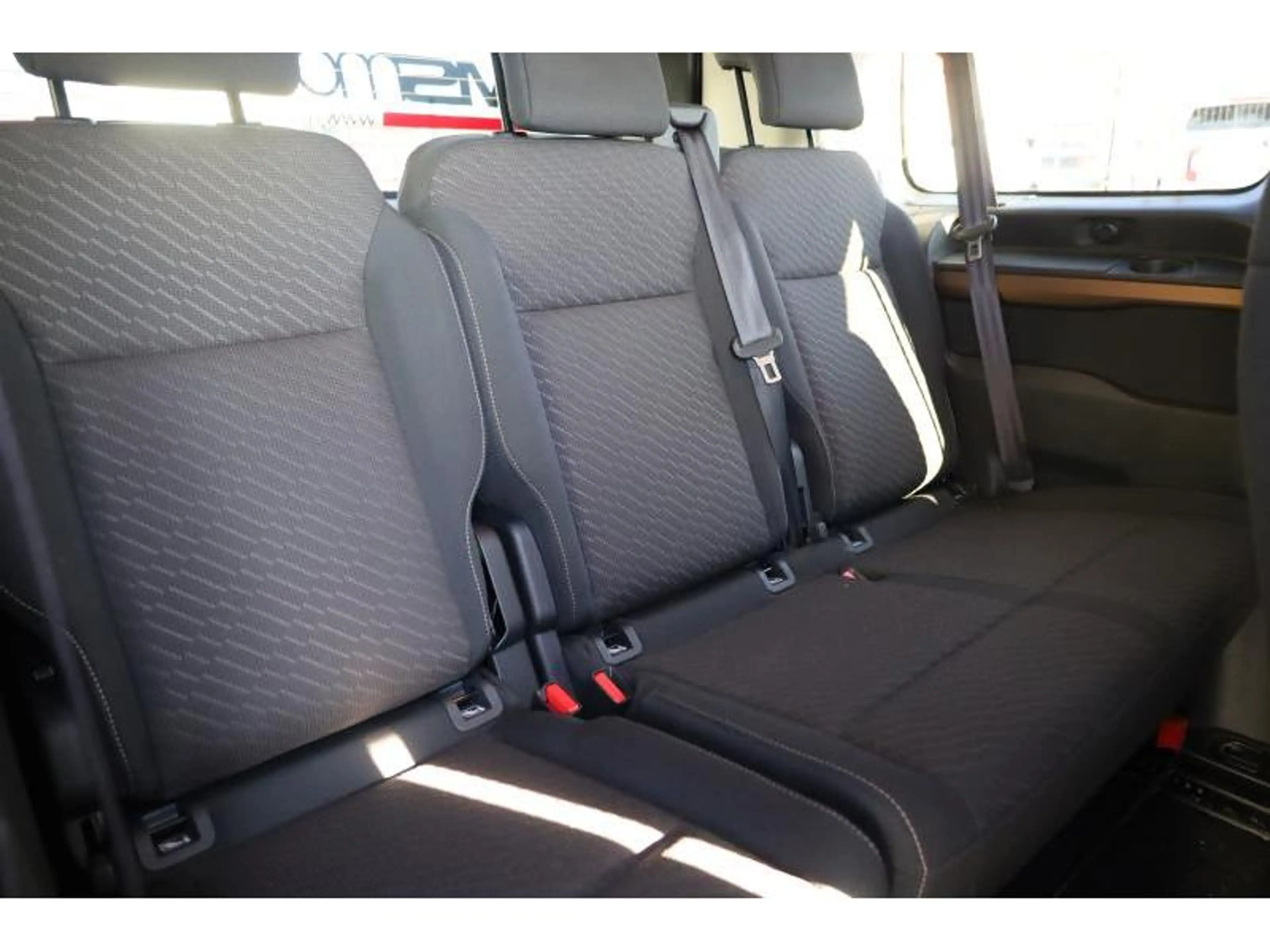 Toyota Verso 2.0D 140hp MT MPV — photo 9
