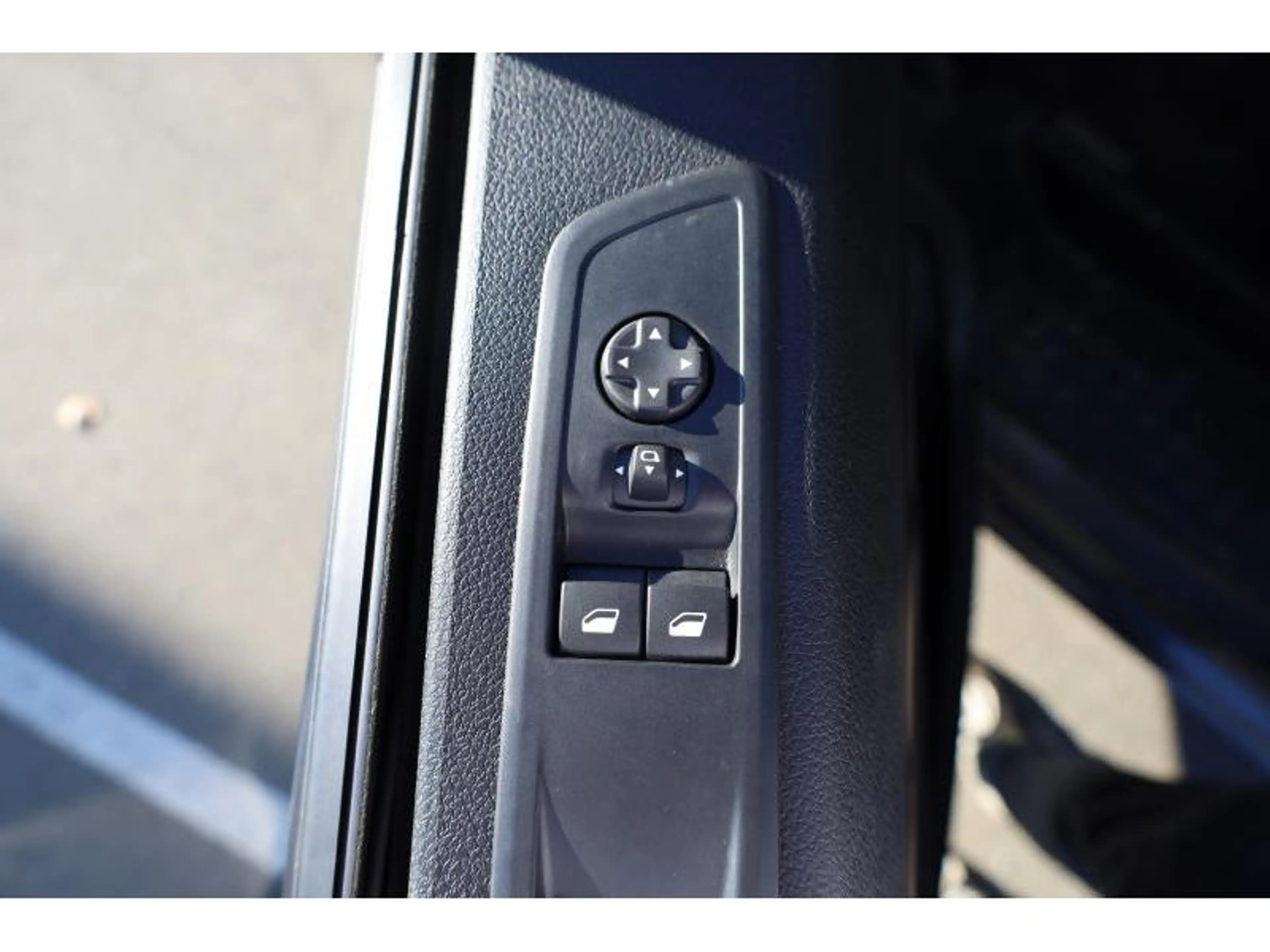 Toyota Verso 2.0D 140hp MT MPV — photo 15