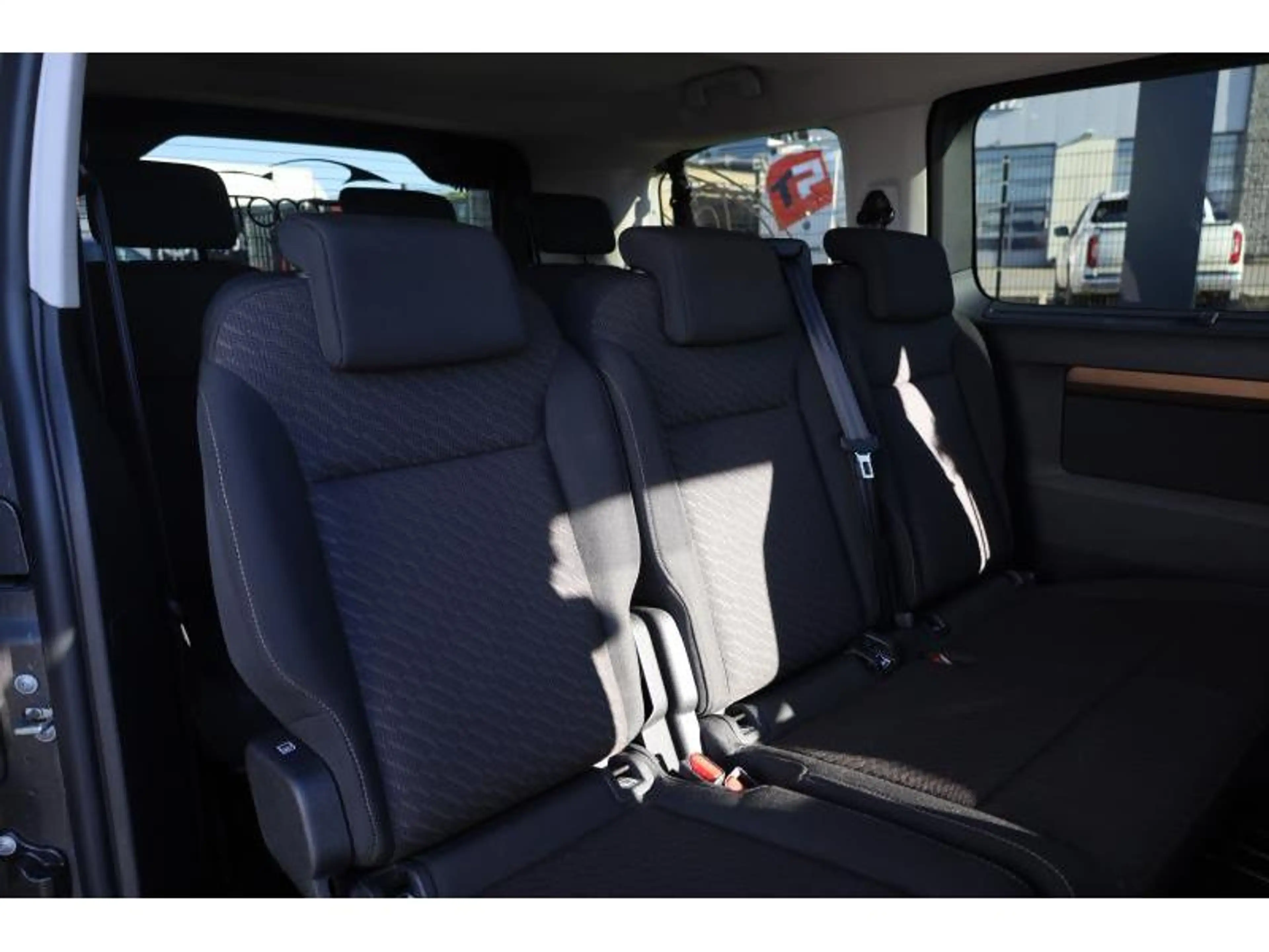 Toyota Verso 2.0D 140hp MT MPV — photo 10