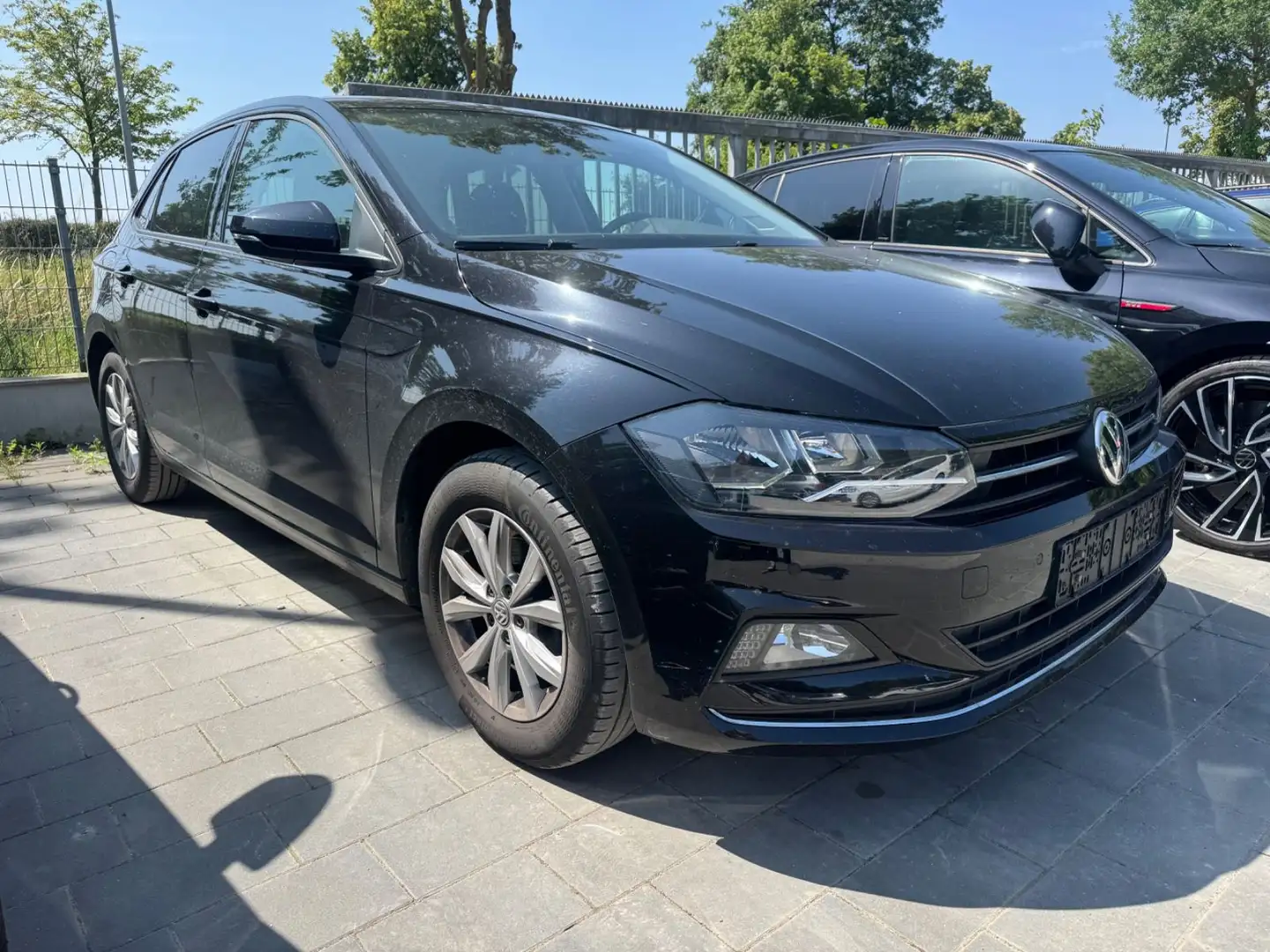 Volkswagen Polo VI Highline Noir - 1