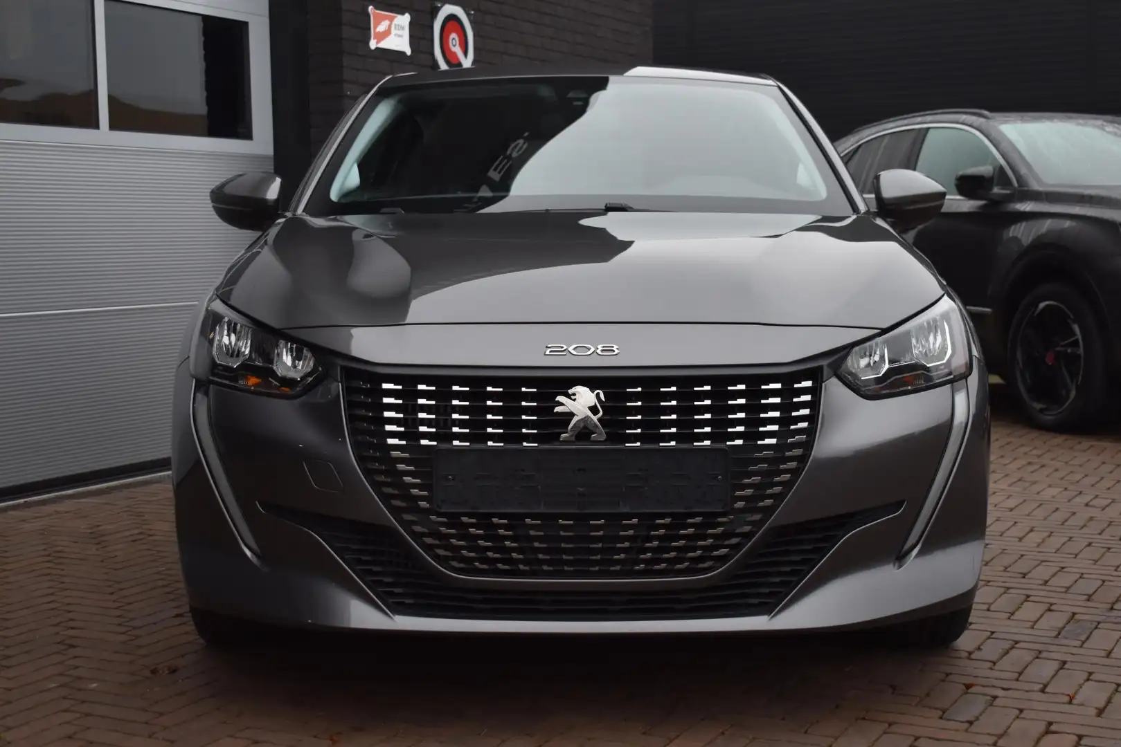 Peugeot 208 1.2 PureTech 100PK Active Pack | Carplay | Stoelve Grijs - 2