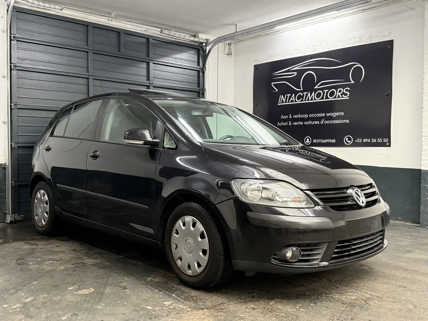 Volkswagen Golf Plus 1.4i 16v FSi Trendline Zwart - 1