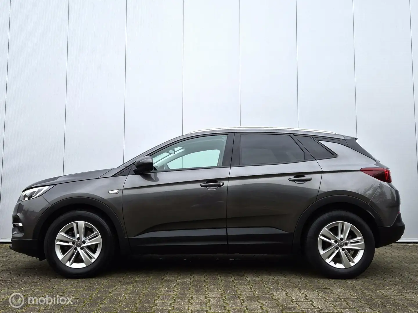 Opel Grandland X 1.2 TURBO BUSINESS +/CAMERA/LED/HALF LEDER/CARPLAY Gris - 2