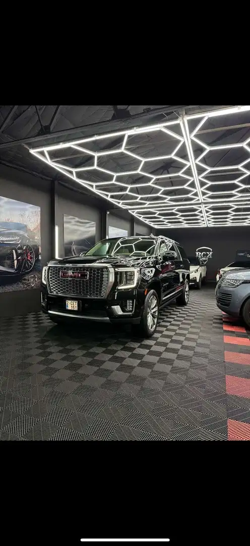 GMC Yukon En Parfaite Etat Schwarz - 1