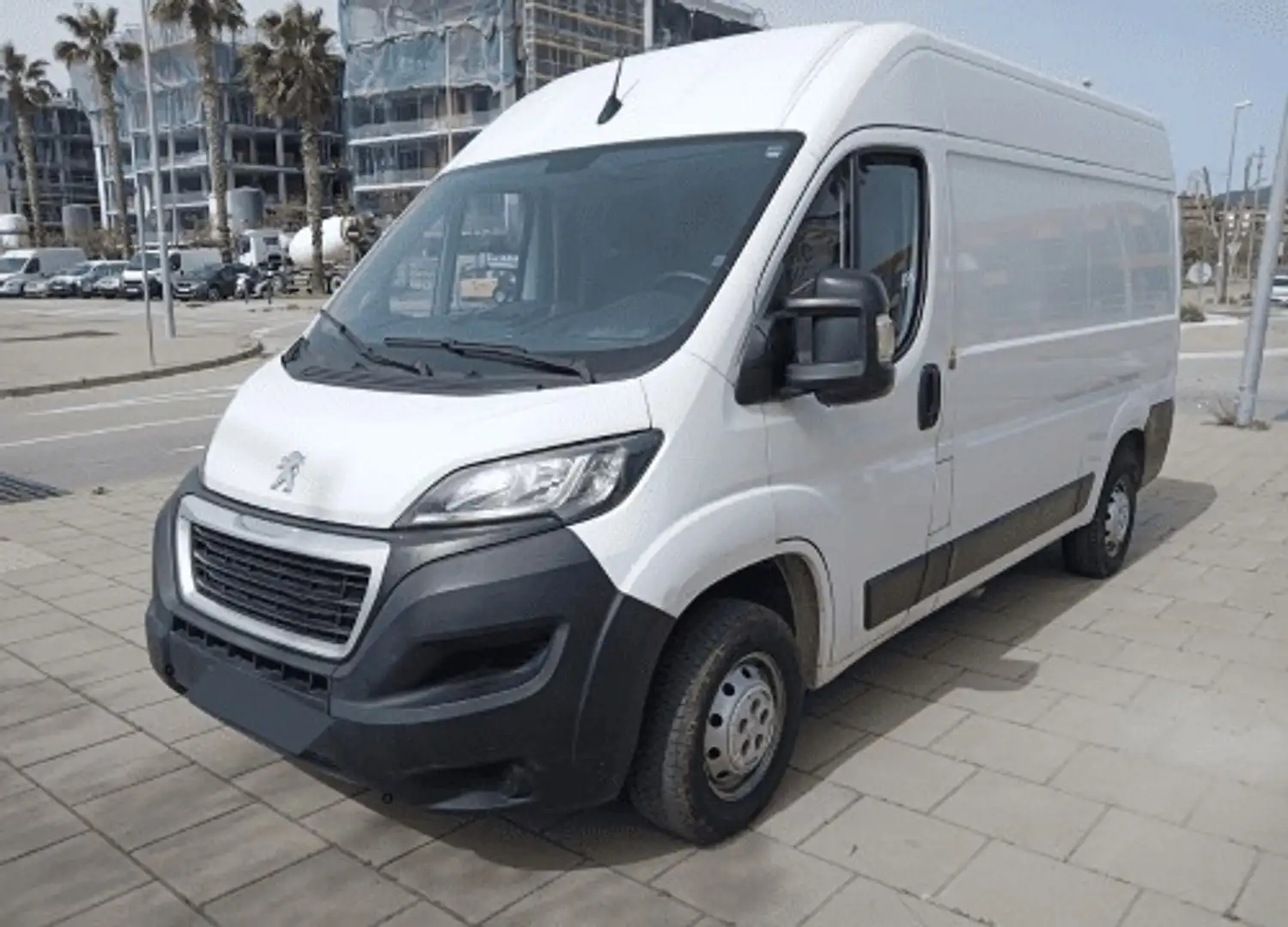 Peugeot Boxer Furgón 2.2BlueHDI 335 L2H2 Pack S&S 140 Blanco - 1