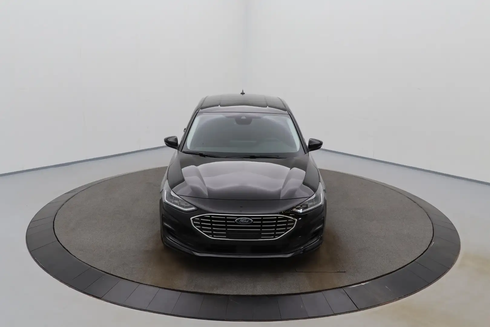 Ford Focus Titanium - - Driver Assist - Sync 4 Zwart - 2