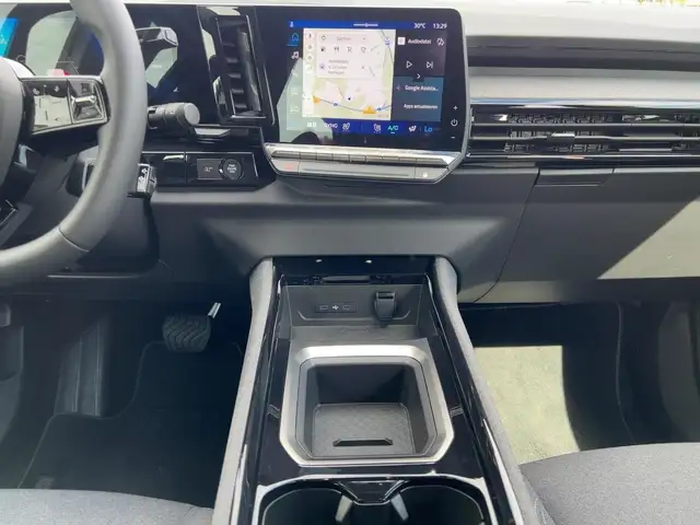 Renault Austral view 12