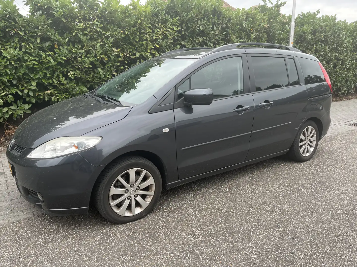 Mazda 5 1.8 Executive 7 persoons trekhaak apk 2-2026 Šedá - 1