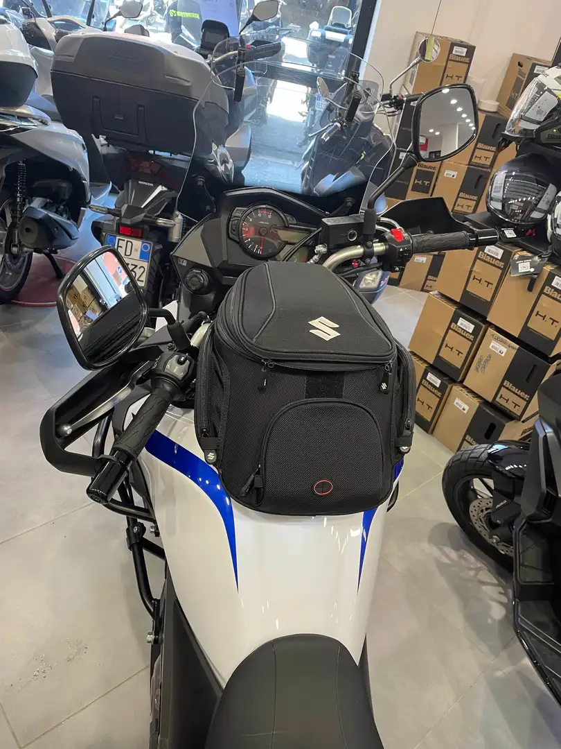 Suzuki V-Strom 650 XT Suzuki V-strom sport adventure tourer Blanc - 1
