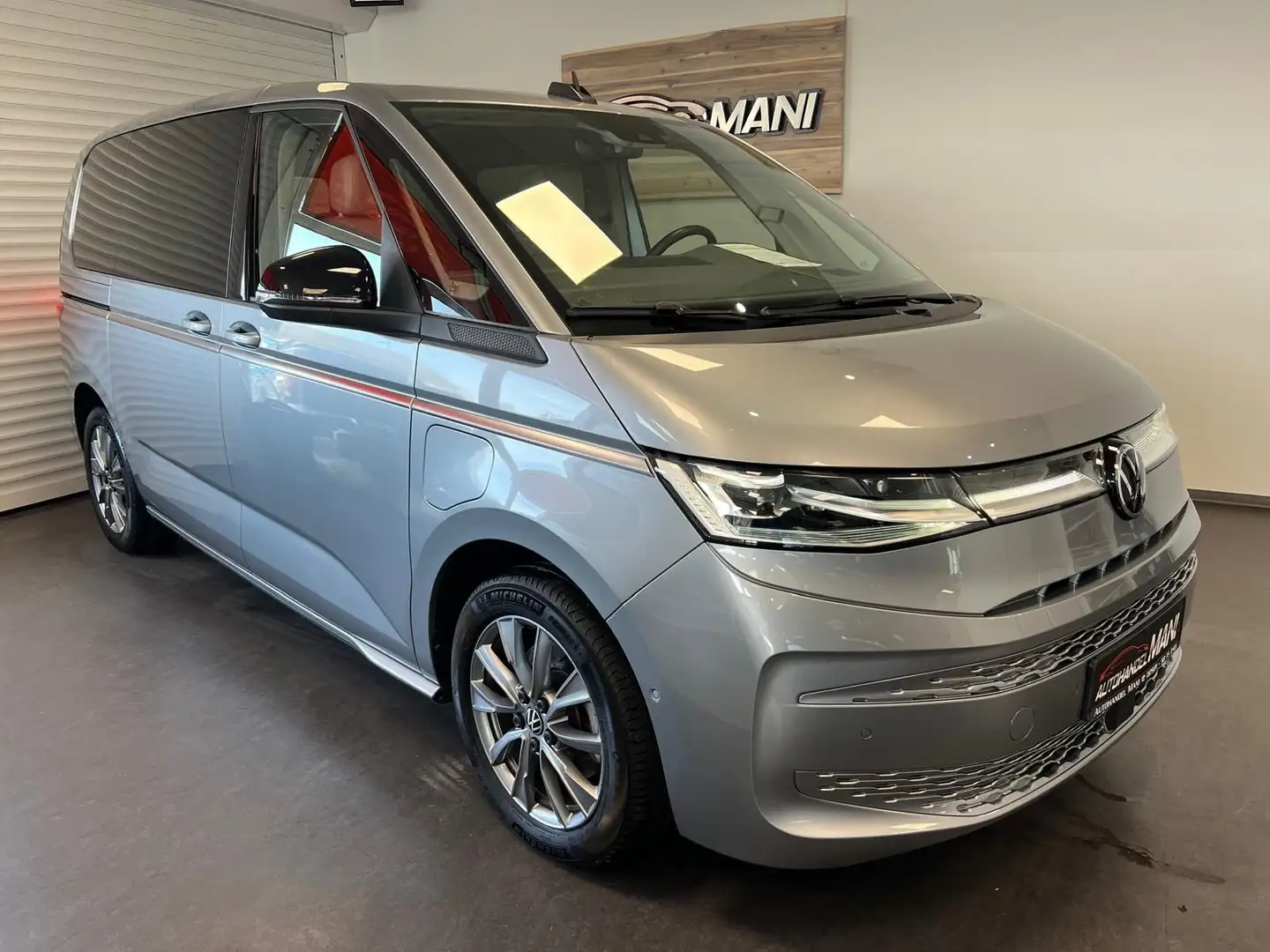 Volkswagen T7 Multivan /Style eHybrid/LED/Kamera/Pano-Dach Silber - 1