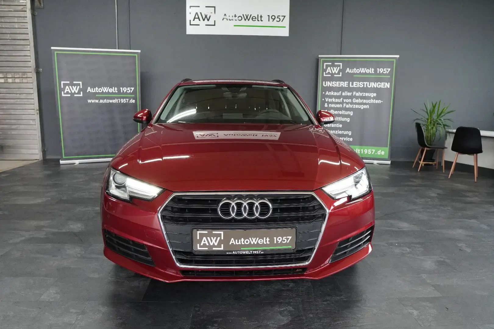 Audi A4 Avant *Automatik*RFK*AHK*BiXenon*SHZ*8xAlu Rouge - 2