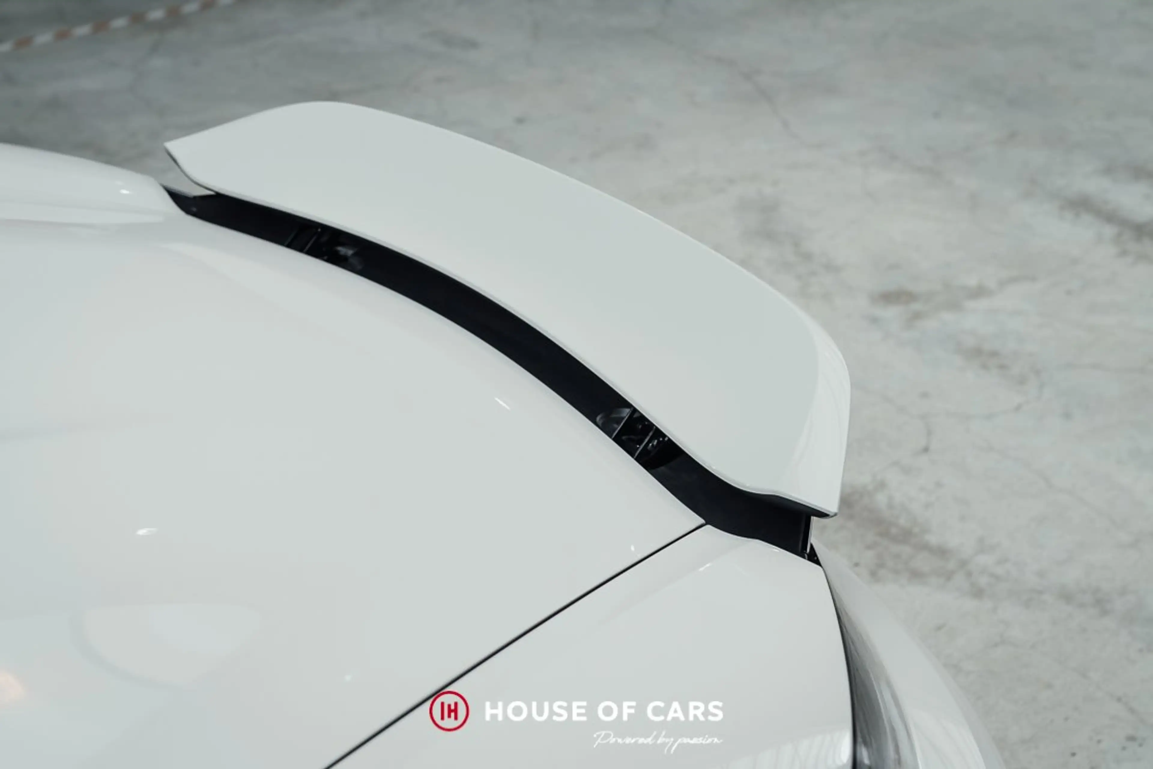 Porsche 718 Spyder PDK - Lots of X options - Chalk Grey - AS NEW — photo 12