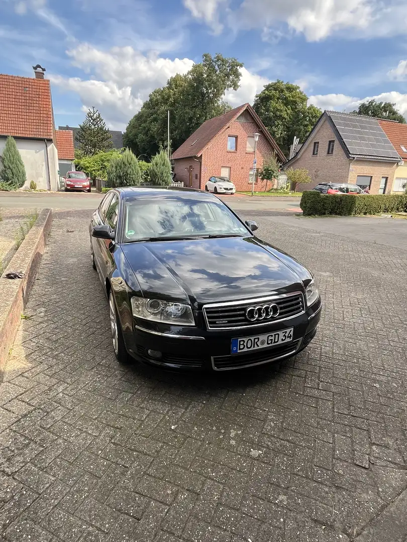 Audi A8 4.2 quattro Langversion - 1