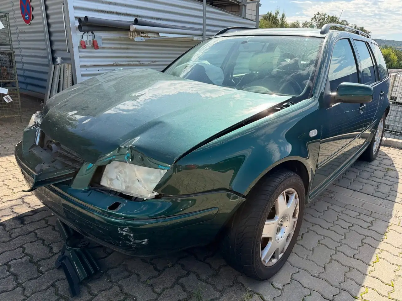Volkswagen Bora 1.6 Variant,Klimaatronik,Tüv:05/2027,1-Hand, foto 1