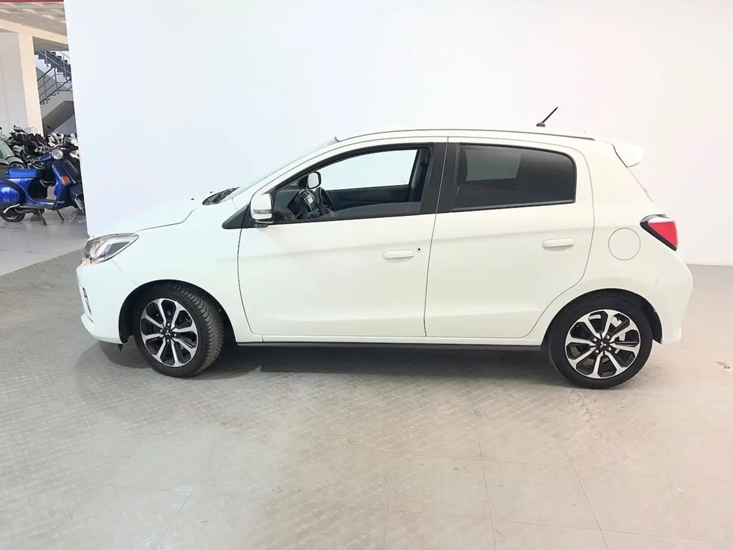 Mitsubishi Space Star 120 MPI Kaiteki Blanco - 2